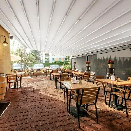 Hotel Carl Restaurant & Free Parking